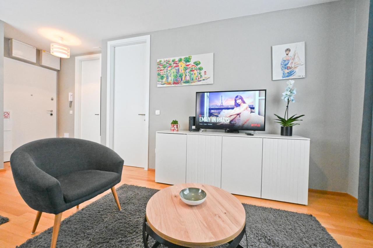 Apartman Zadar City Inn 2 & Free Private Parking Exterior foto